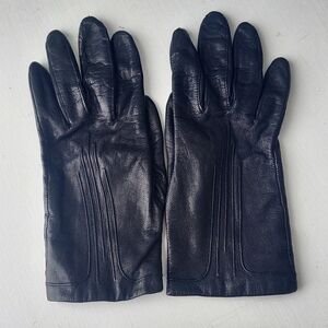 Vintage Fownes Women’s Black Leather Gloves Size 7